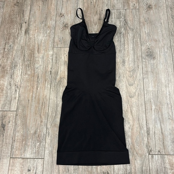 Spanx By Sara Blakely Shaping Slip Dress Nude Color Women’s SIZE Medium - Picture 1 of 9